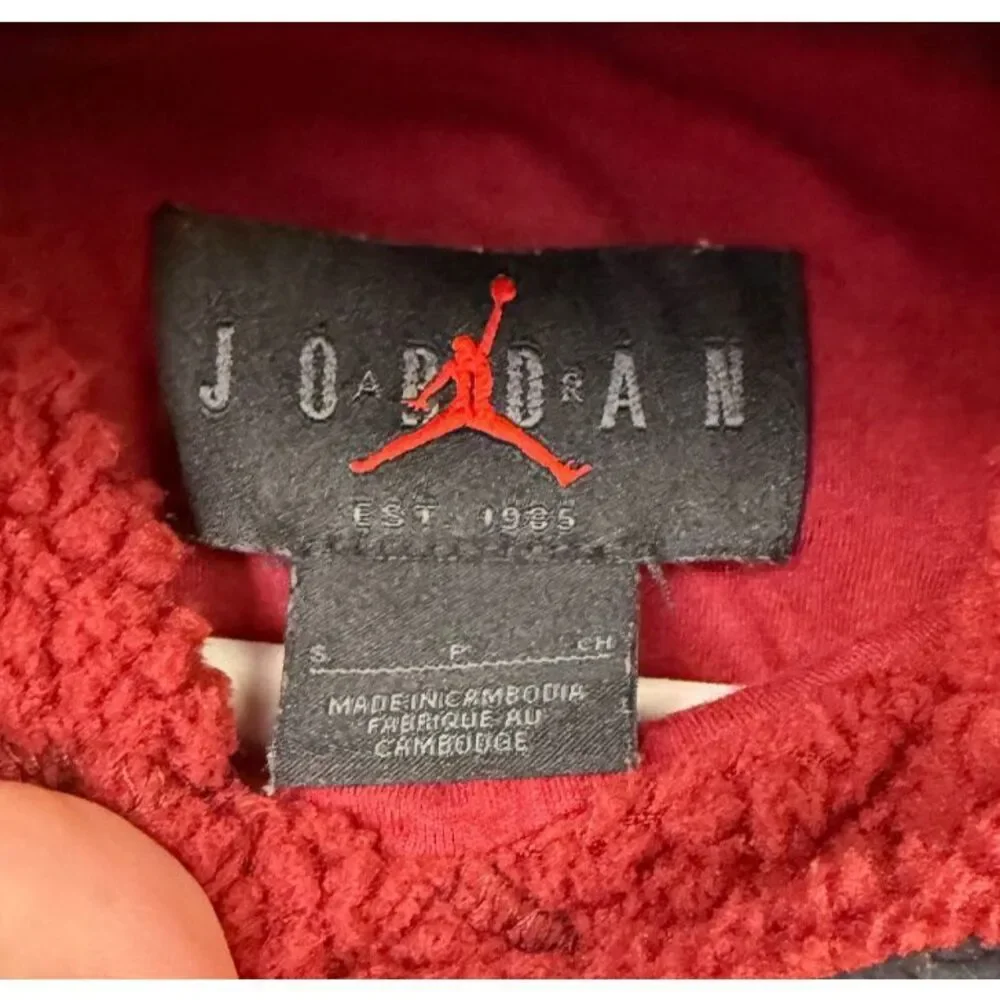Air Jordan Mens Essential Red‎ Black Yellow Statement Fleece Hoodie Size Small